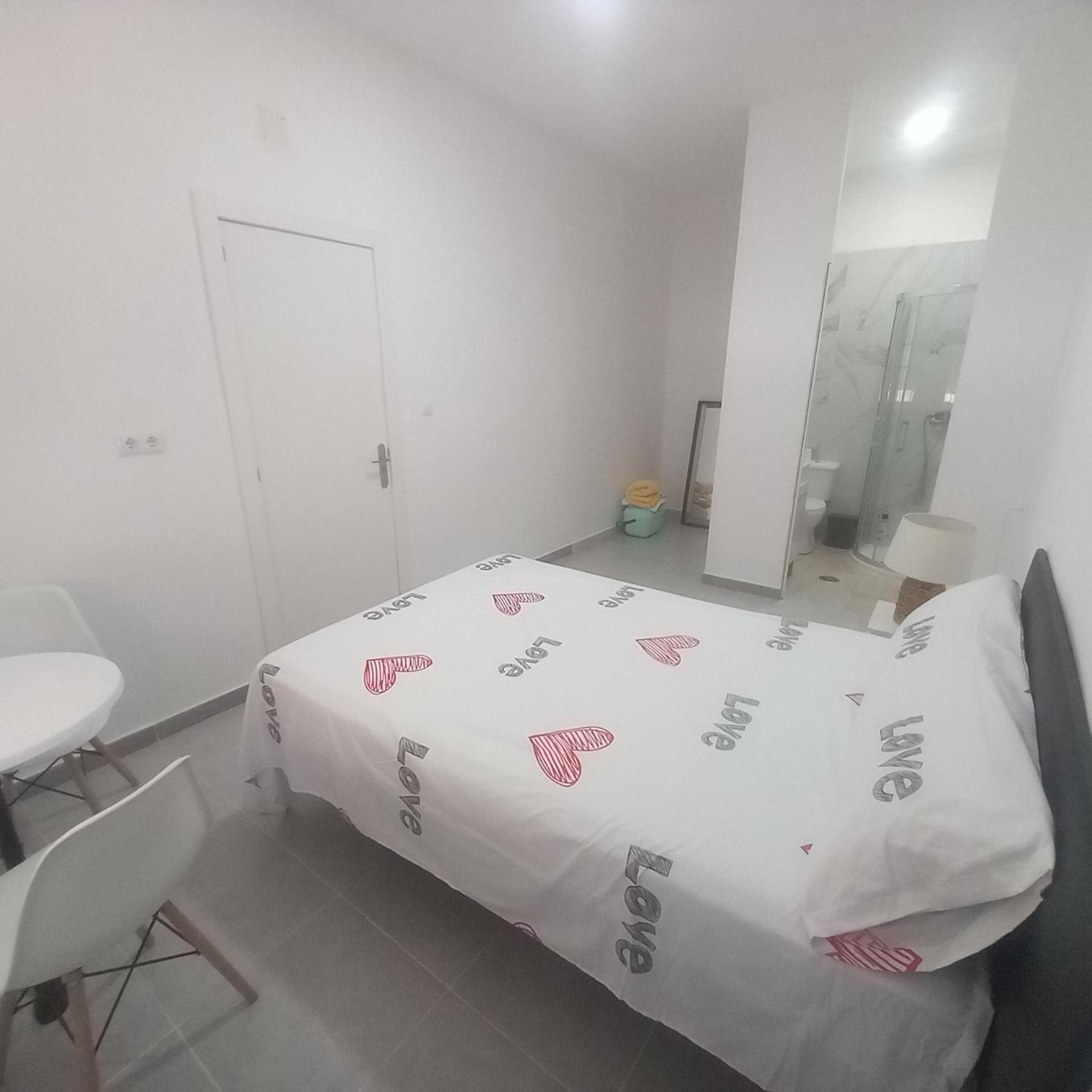 Emma Lovely Room With Private Bathroom Аліканте Екстер'єр фото